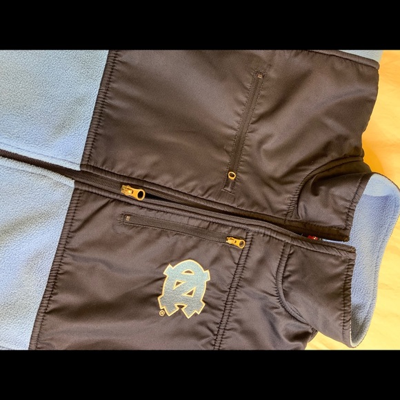 Women’s Carolina Tar Heels Fleece Jacket! - Picture 3 of 4